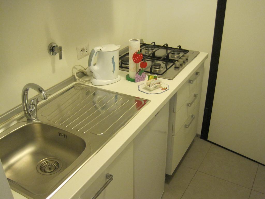 Colombo Apartments Санремо Номер фото